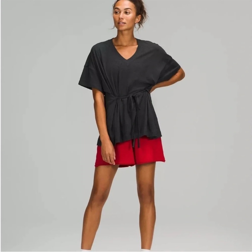 Lululemon Side Tie V Neck Tee In Heathered Black NWT
